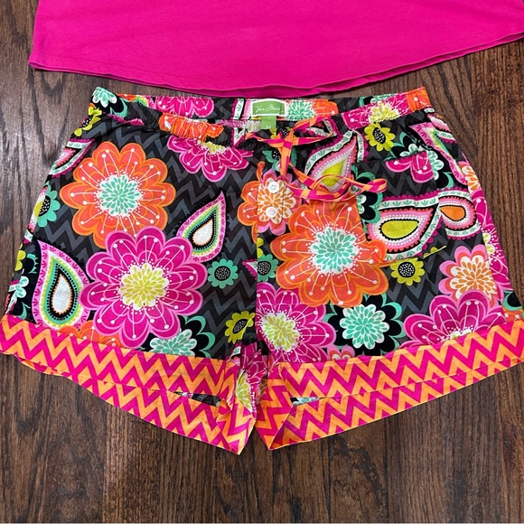 Vera Bradley Pink PajAma and Short Set Size Medium - Picture 2 of 10